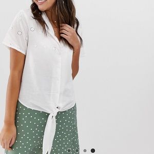 Short sleeved tie front white button up